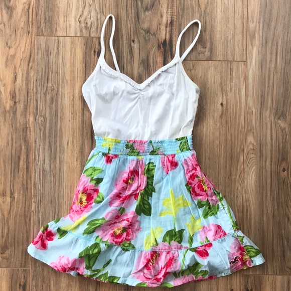 Hollister Dresses & Skirts - Hollister Floral Dress